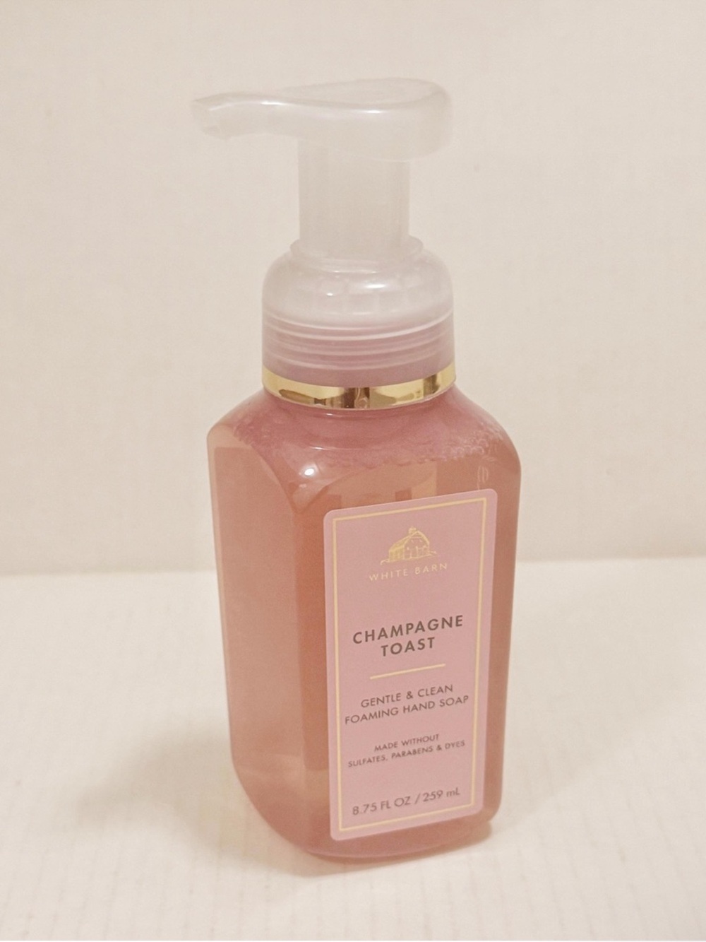 New bath and body works Champagne Toast Foaming Hand Soap - Picture 1 of 3